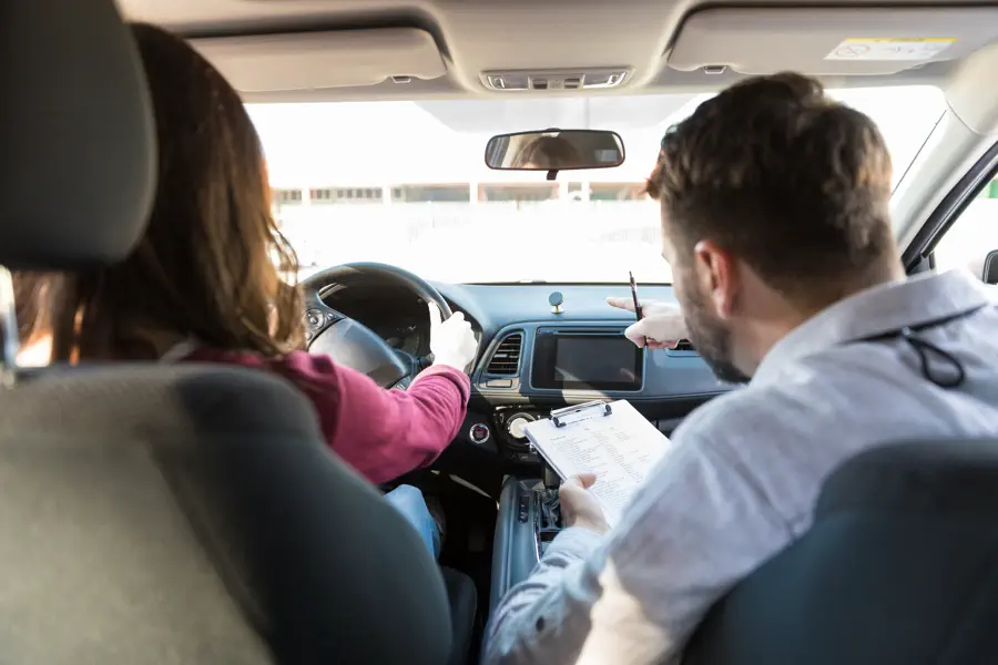 How Defensive Driving Lessons Reduce Risk on Busy Roads Gaithersburg, MD How Defensive Driving Lessons Reduce Risk on Busy Roads Gaithersburg, MD